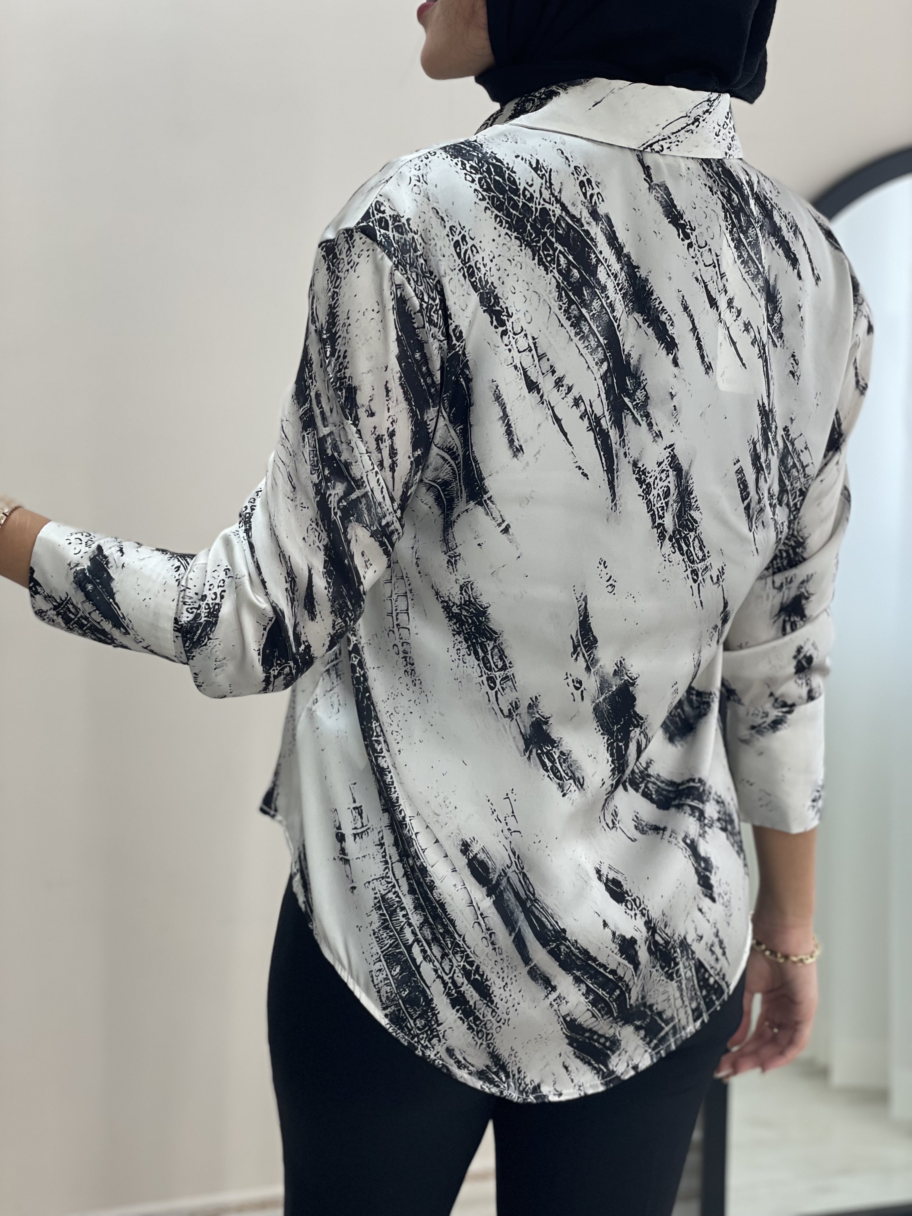 شومیز-ساتن-سیلک-طرح-استورن
